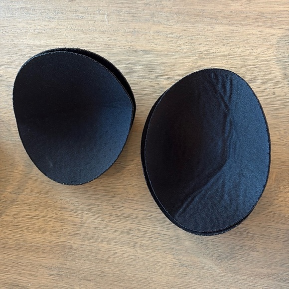 Lululemon Bra and Tank Padding Inserts Size 8 Black - Picture 1 of 3